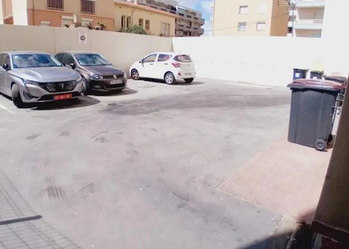 Apartment Avec Balcon Vue Mer, Parking Et Climatisation A - Fr-1-696-64 Canet-en-Roussillon